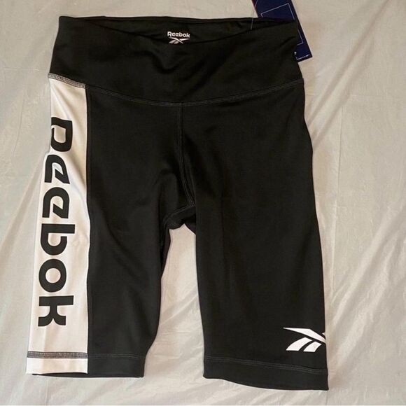 Women’s Reebok MYT Black & White Bike Shorts size small - Picture 1 of 4